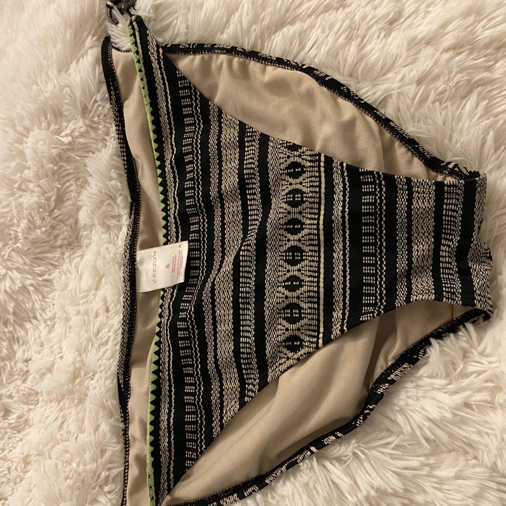 Xl side tie bikini bottoms